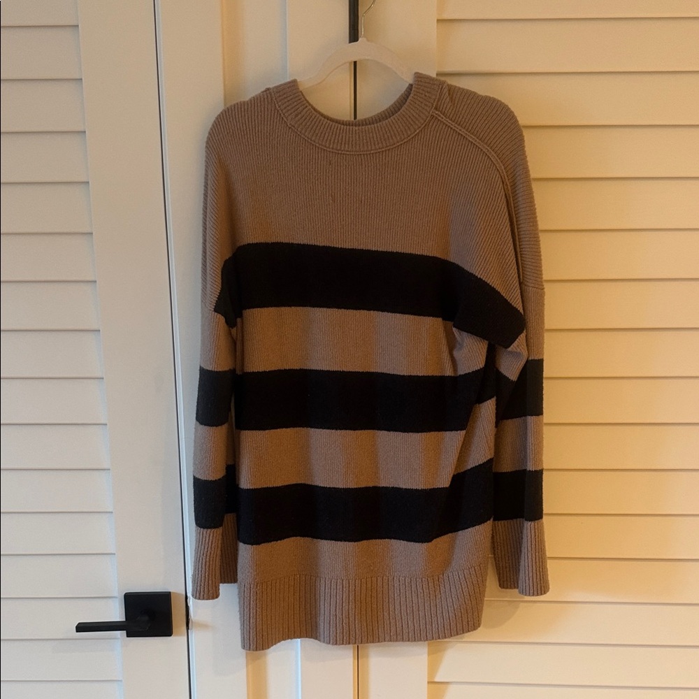 Abercrombie & Fitch Tan and Black Striped Sweater